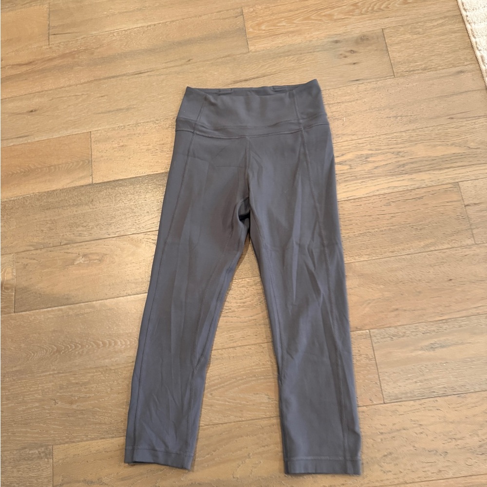 Lululemon grey cropped leggings - 4